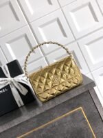 حقيبة شانيل باللون الذهبي الجذاب (CHANEL_BAG )