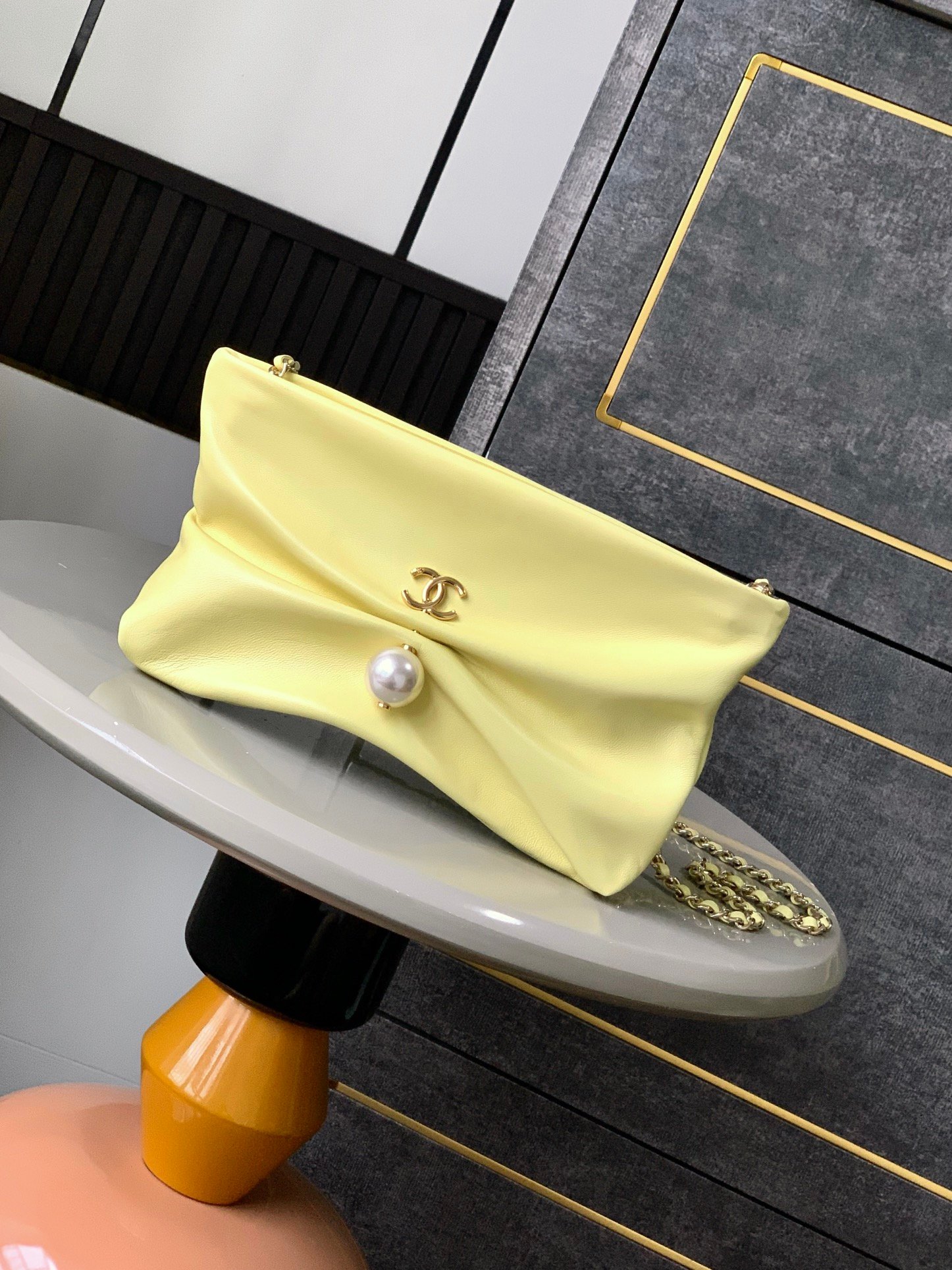 1751503150606 حقيبة يد جميلة من شانيل CHANEL_BAG - الصورة 1