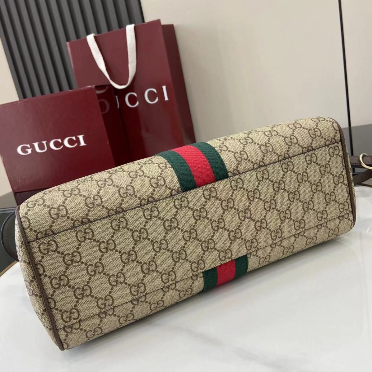 ⁦حقيبة يد من قوتشي Gucci⁩ - الصورة ⁦6⁩