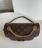 ⁦حقيبة  يد من لويس فيتون LV⁩ - الصورة ⁦5⁩