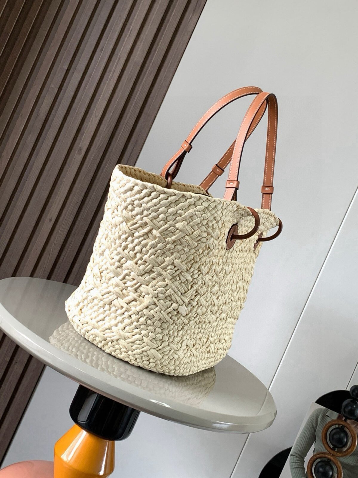 ⁦حقيبة صيفية منLOEWE⁩ - الصورة ⁦4⁩