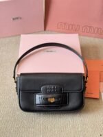 حقيبة يد ماركة ميو ميو miumiu