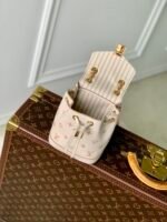 ⁦حقيبة ظهر من لوي فيتون Louis Vuitton⁩ - الصورة ⁦5⁩