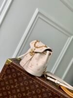 ⁦حقيبة ظهر من لوي فيتون Louis Vuitton⁩ - الصورة ⁦3⁩