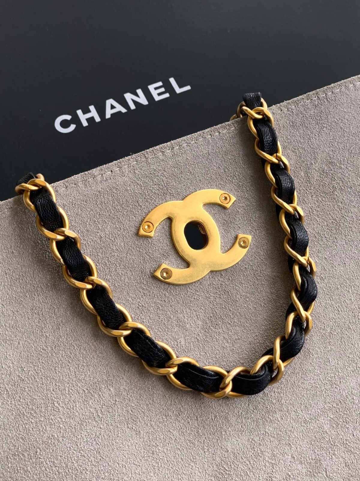 ⁦حقيبة يد من شانيل CHANEL  BAG⁩ - الصورة ⁦5⁩