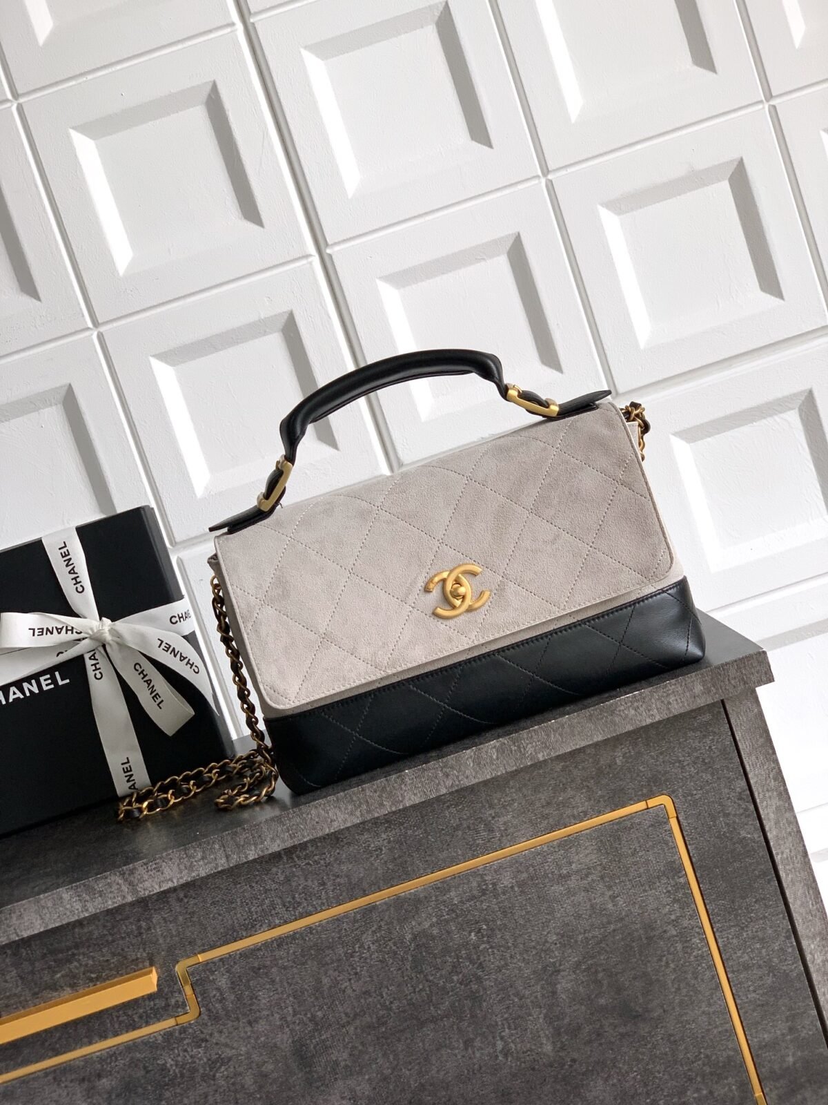 ⁦حقيبة يد من شانيل CHANEL  BAG⁩ - الصورة ⁦1⁩