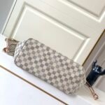 ⁦حقيبة يد واسعة من لوي فيتون Louis Vuitton⁩ - الصورة ⁦6⁩