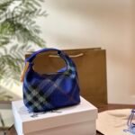حقيبة يد Burberry