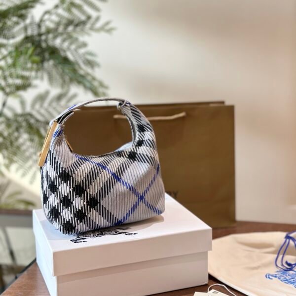 حقيبة يد Burberry