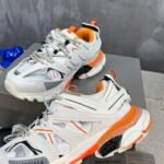 ⁦حذاء Balenciaga Track 3.0⁩ - الصورة ⁦7⁩
