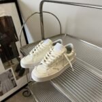 ⁦سنيكرز من Golden Goose⁩ - الصورة ⁦5⁩