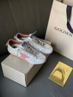 ⁦شوزSuper-Star من Golden Goose⁩ - الصورة ⁦2⁩