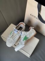 ⁦شوزSuper-Star من Golden Goose⁩ - الصورة ⁦4⁩