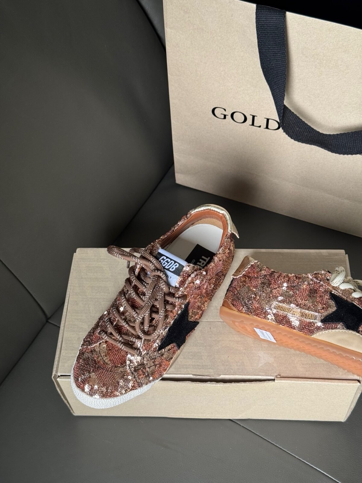 ⁦شوزSuper-Star من Golden Goose⁩ - الصورة ⁦8⁩