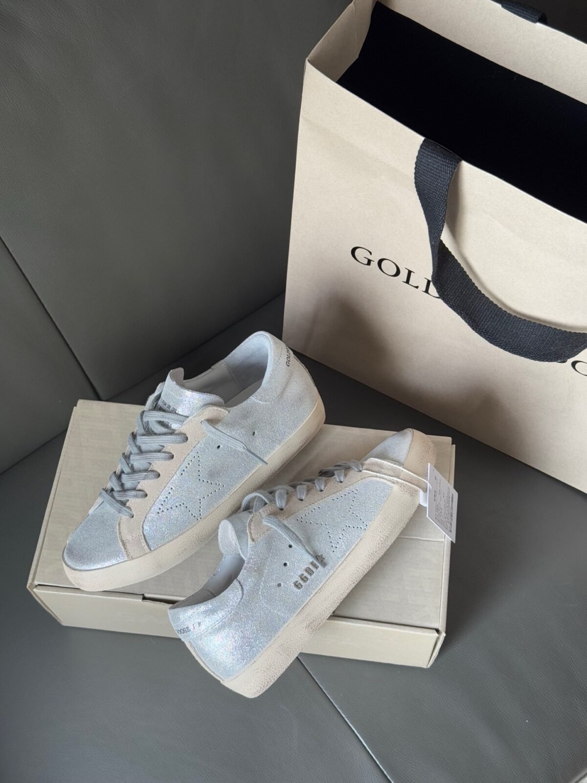 ⁦شوزSuper-Star من Golden Goose⁩ - الصورة ⁦7⁩