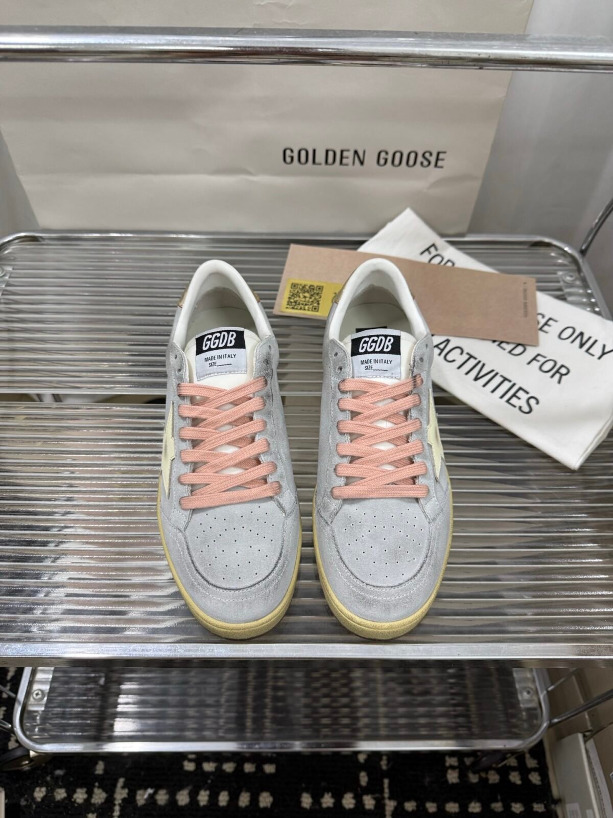 ⁦حذاء Golden Goose Ball Star⁩ - الصورة ⁦4⁩