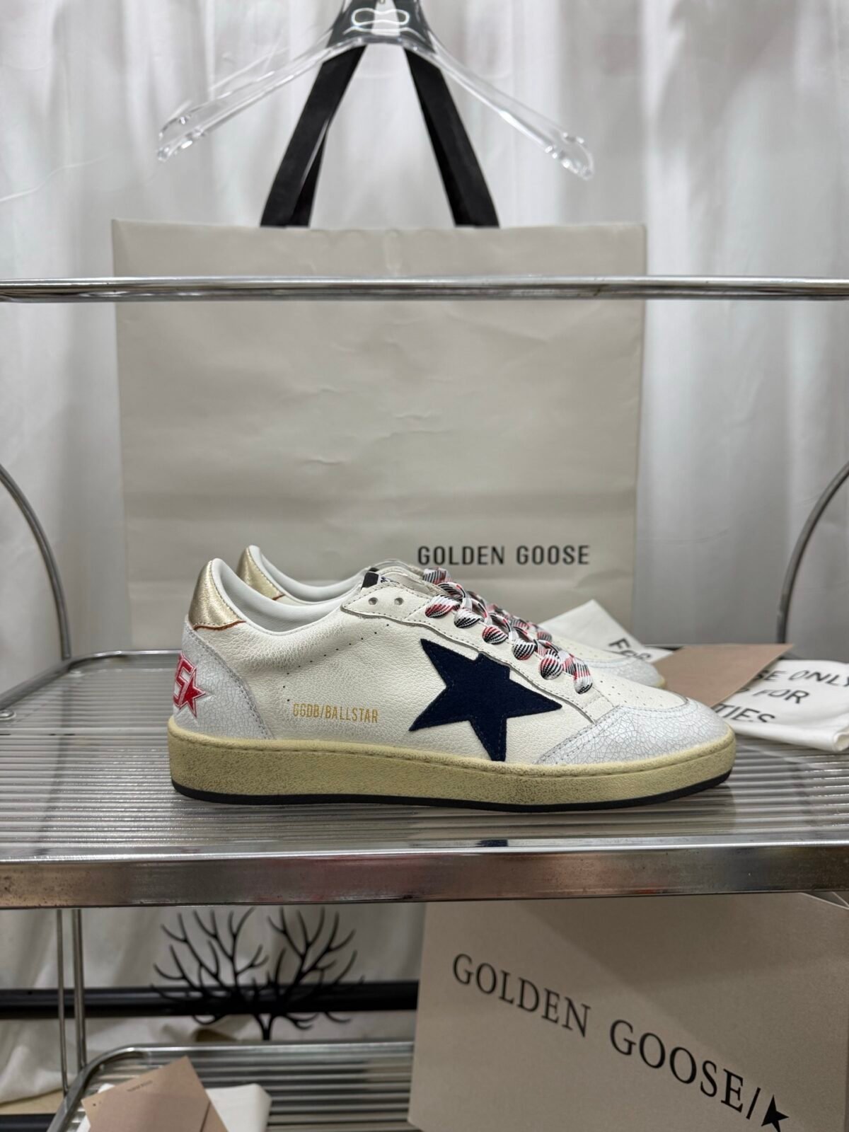 ⁦حذاء Golden Goose Ball Star⁩ - الصورة ⁦3⁩