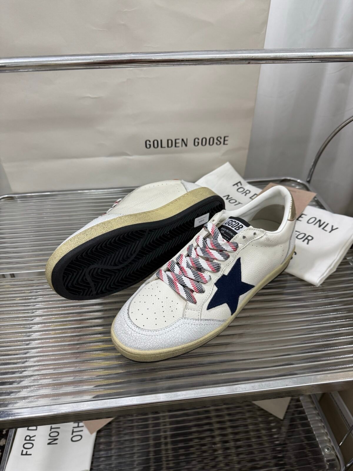 ⁦حذاء Golden Goose Ball Star⁩ - الصورة ⁦5⁩