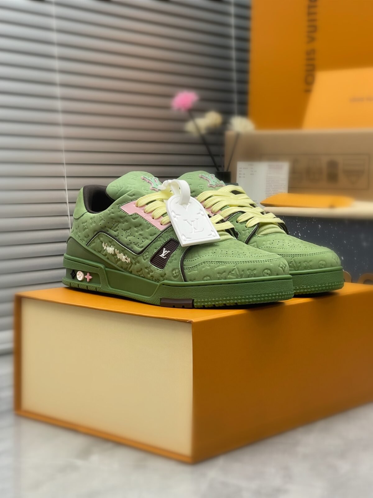 ⁦حذاء لويس فيتون Louis Vuitton Trainer⁩ - الصورة ⁦5⁩