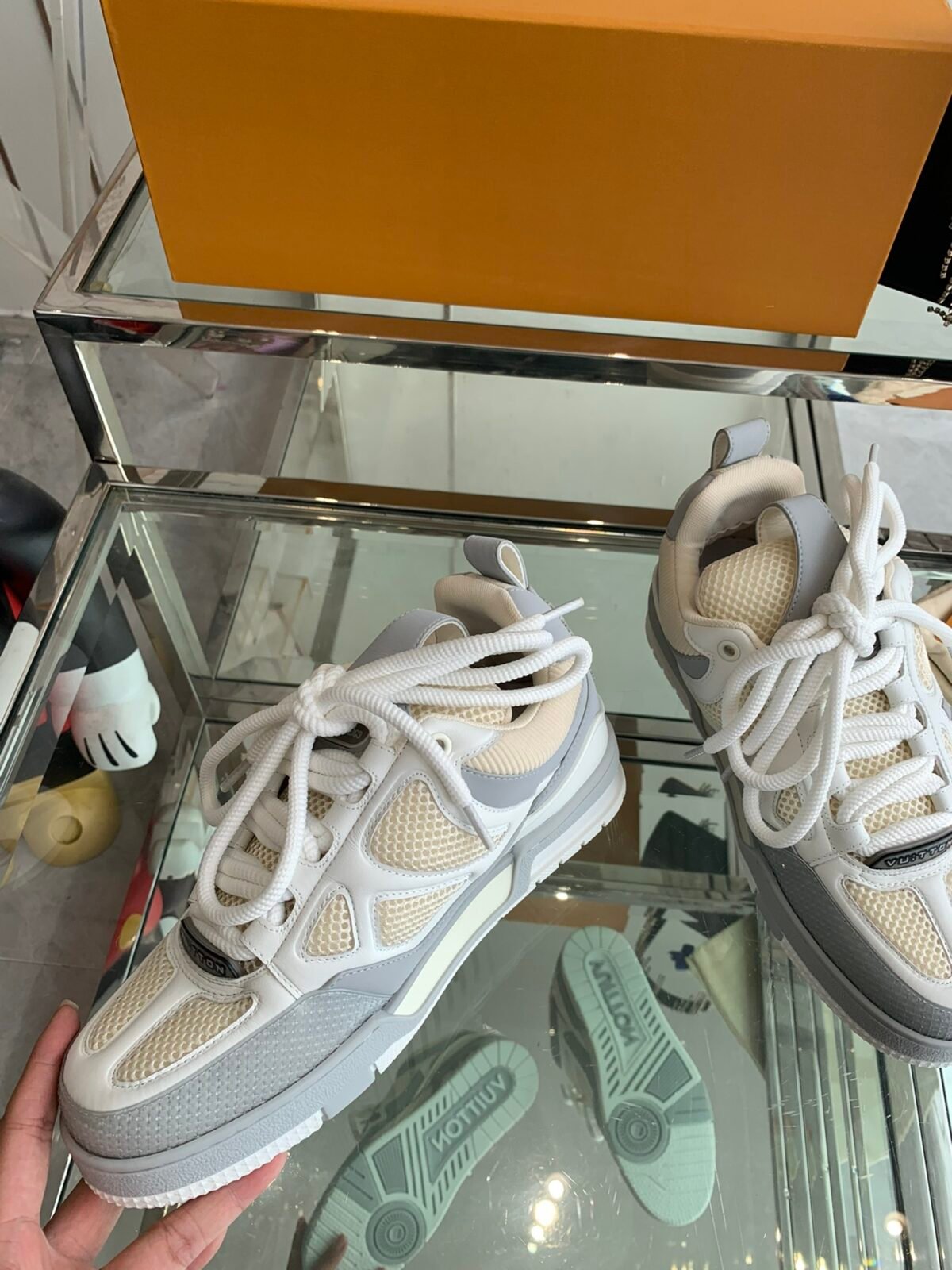 ⁦حذاء Louis Vuitton Skate⁩ - الصورة ⁦3⁩