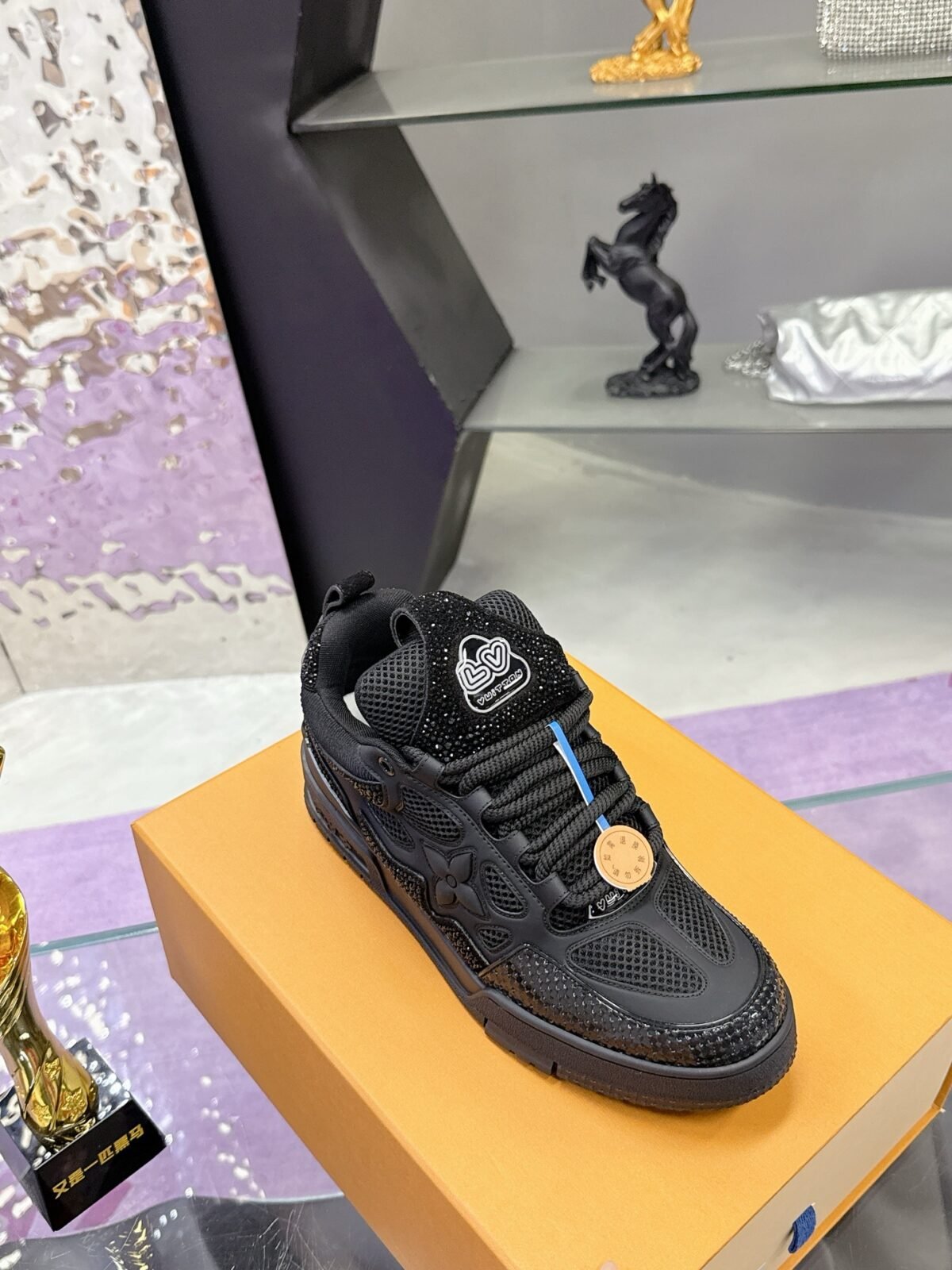 ⁦حذاء Louis Vuitton LV Trainer⁩ - الصورة ⁦7⁩