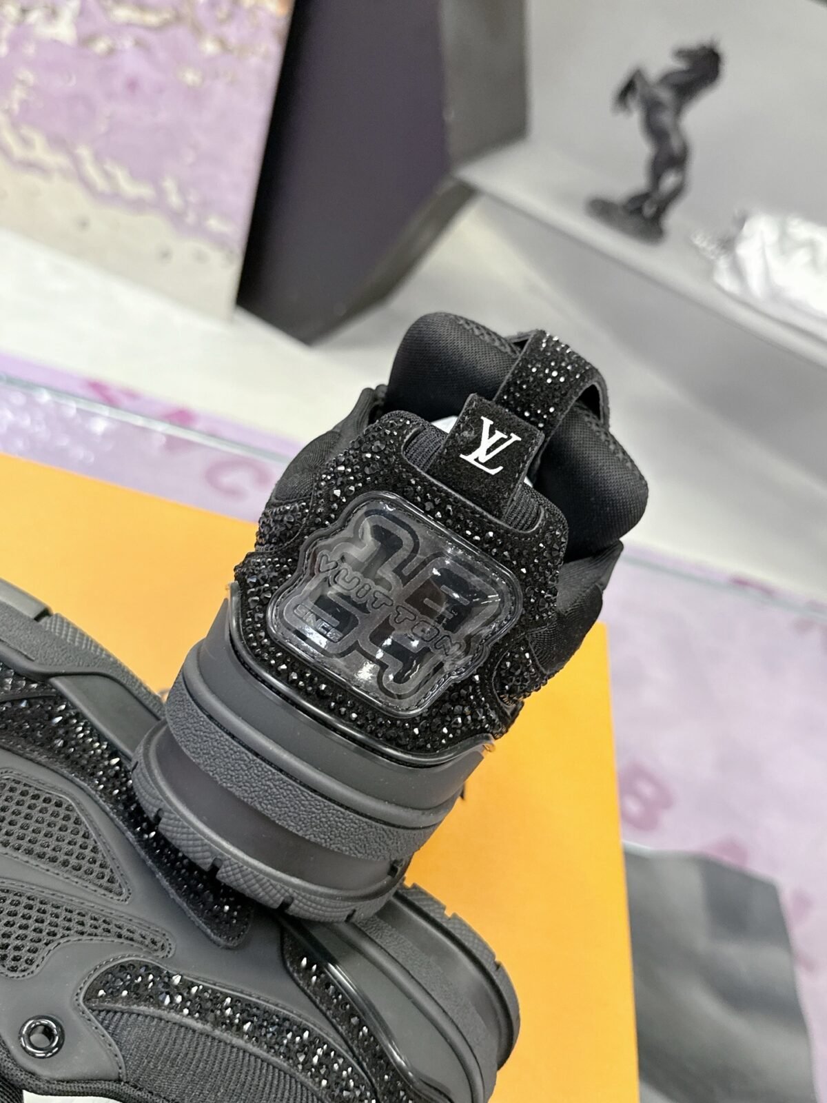 ⁦حذاء Louis Vuitton LV Trainer⁩ - الصورة ⁦9⁩