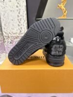 ⁦حذاء Louis Vuitton LV Trainer⁩ - الصورة ⁦10⁩