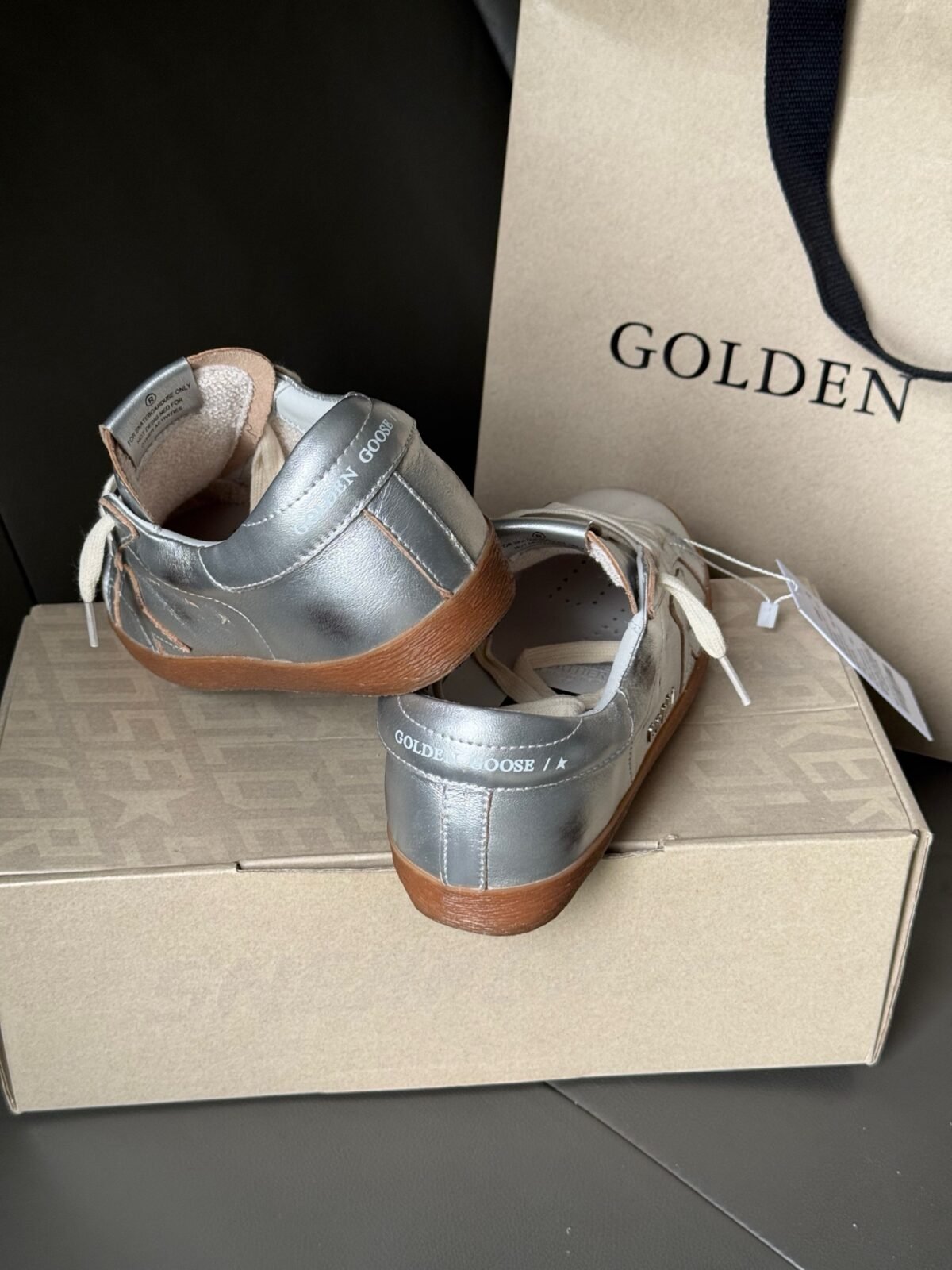 ⁦حذاء Golden Goose Superstar⁩ - الصورة ⁦7⁩