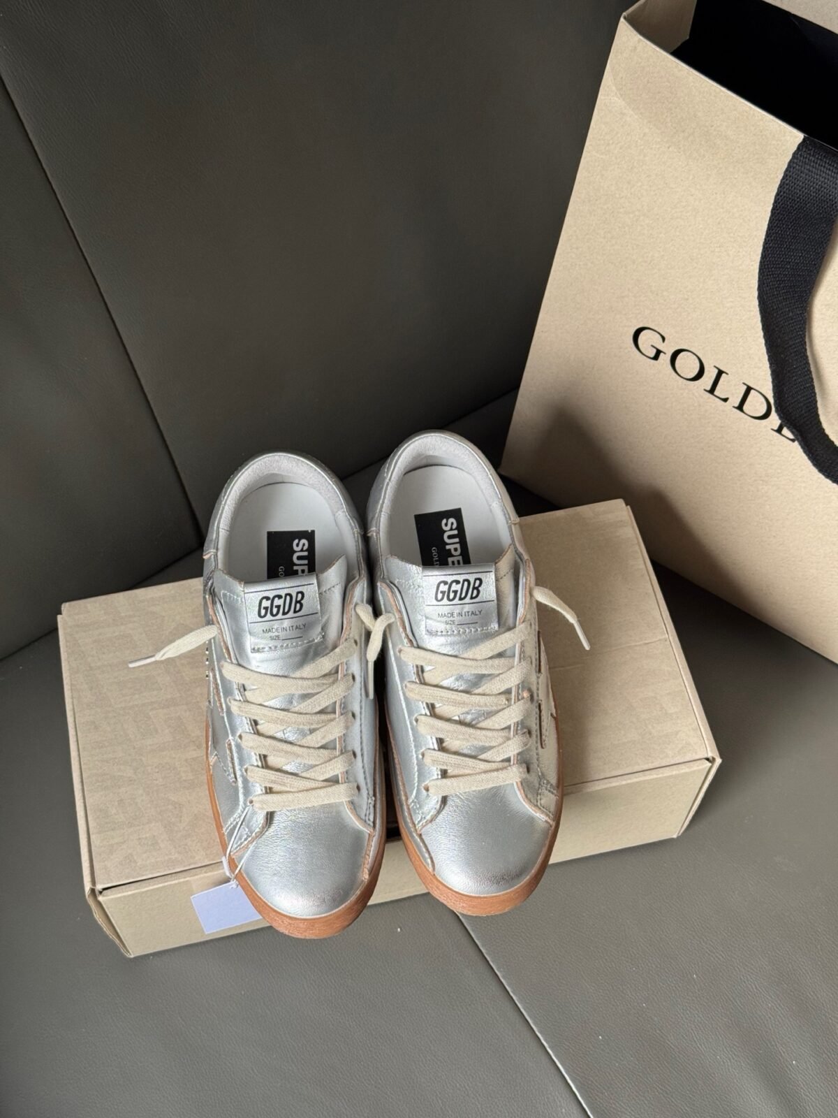 ⁦حذاء Golden Goose Superstar⁩ - الصورة ⁦6⁩