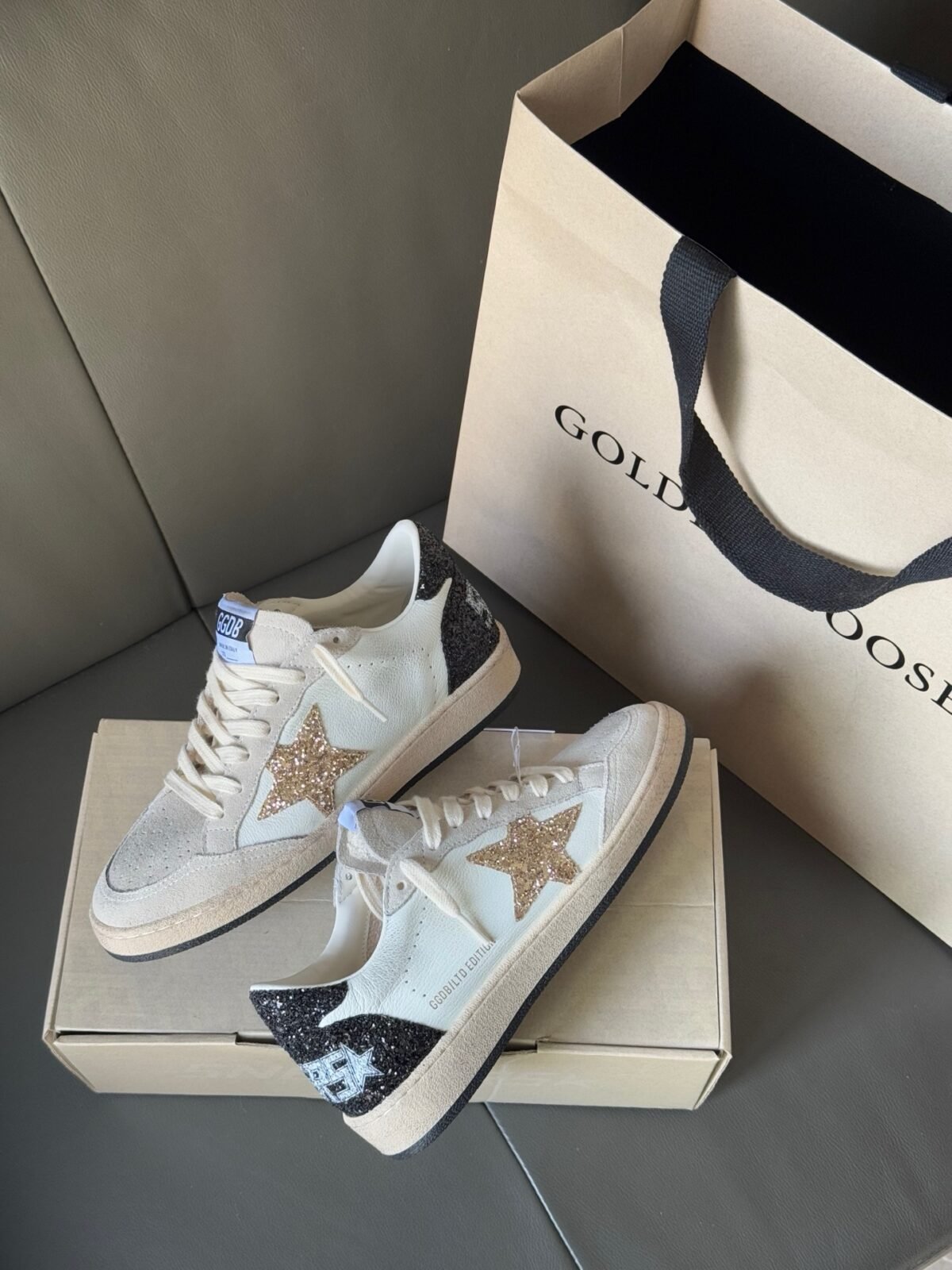 ⁦حذاء Golden Goose Ball Star⁩ - الصورة ⁦3⁩