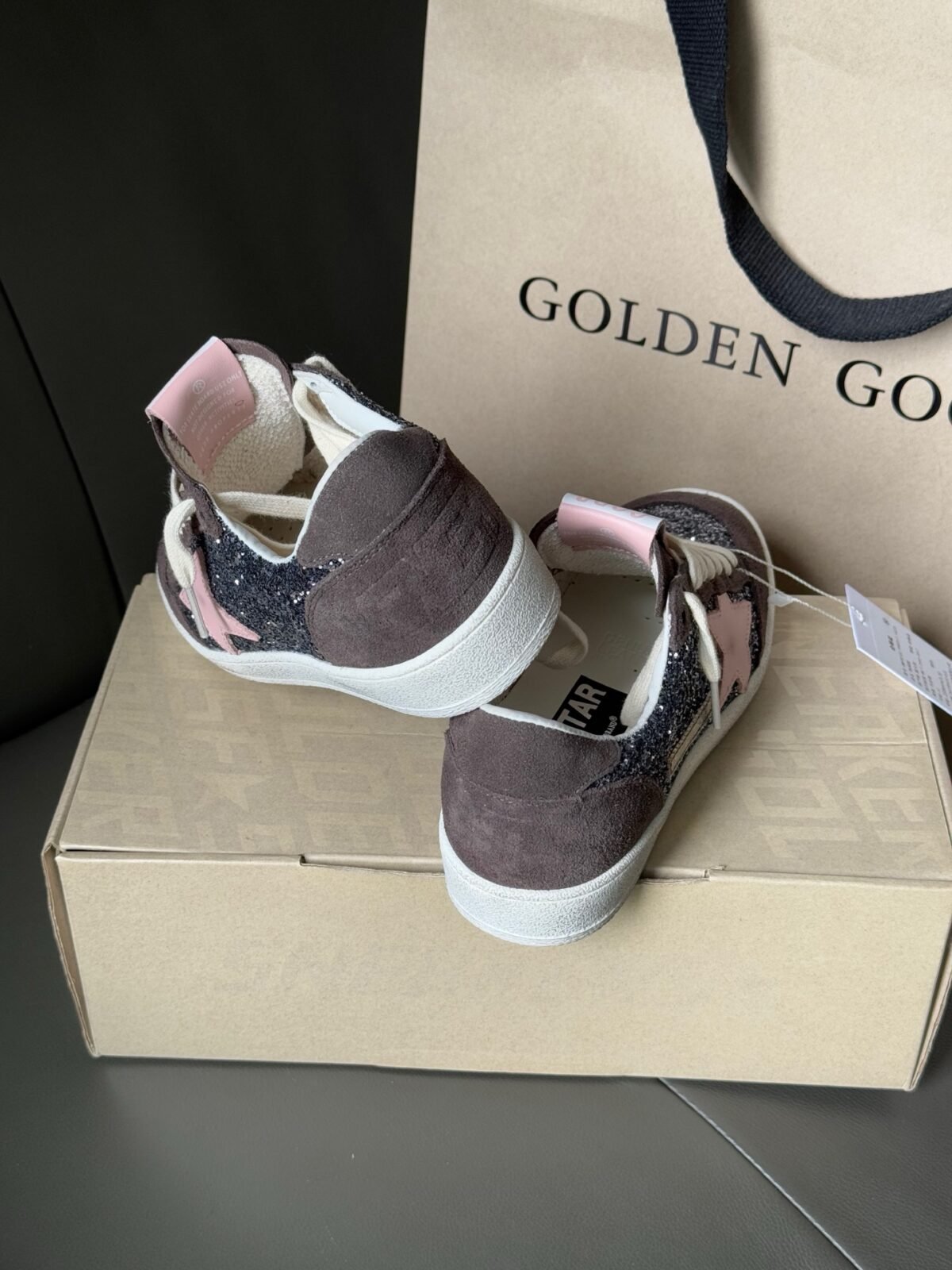 ⁦حذاء Golden Goose Ball Star⁩ - الصورة ⁦7⁩