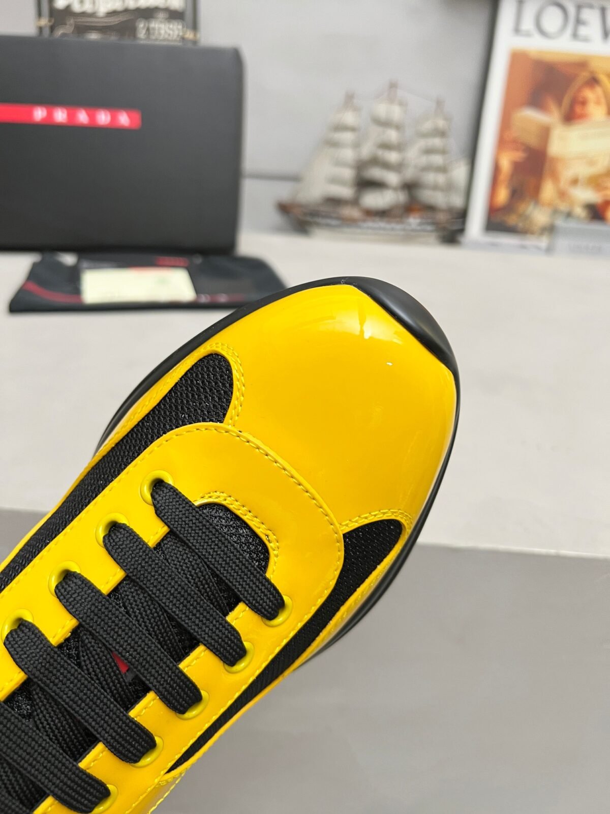 ⁦حذاء Prada⁩ - الصورة ⁦5⁩