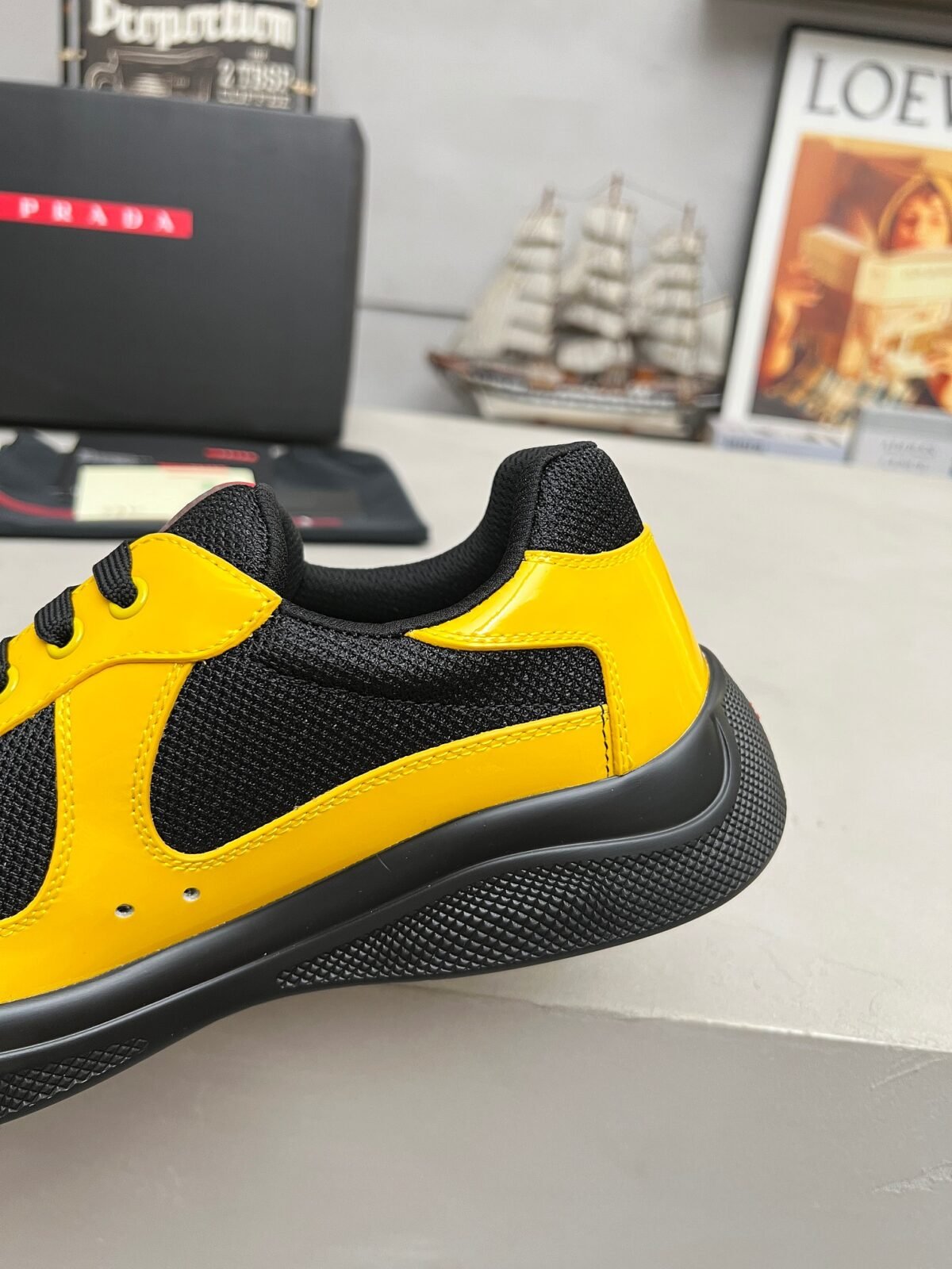 ⁦حذاء Prada⁩ - الصورة ⁦6⁩