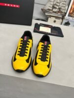 ⁦حذاء Prada⁩ - الصورة ⁦2⁩