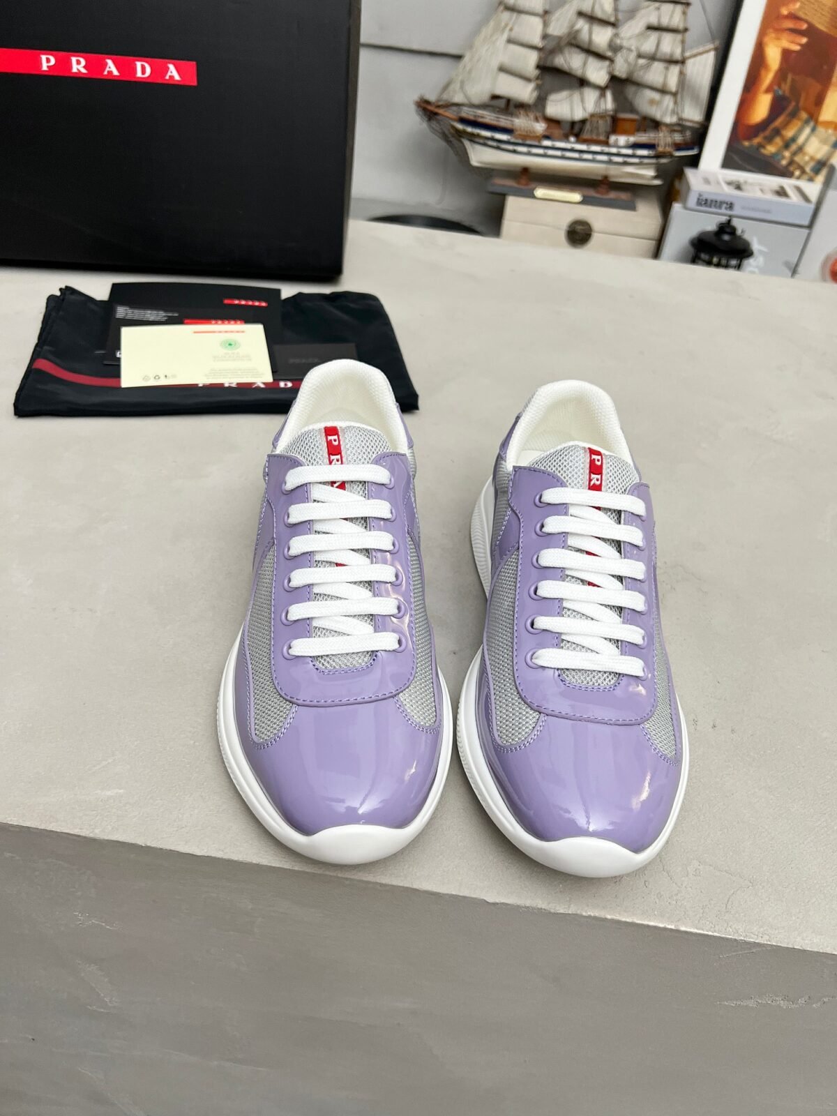 ⁦حذاء Prada⁩ - الصورة ⁦3⁩