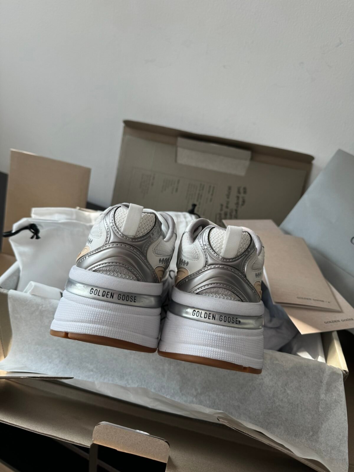 ⁦حذاء Golden Goose Lightstar⁩ - الصورة ⁦5⁩