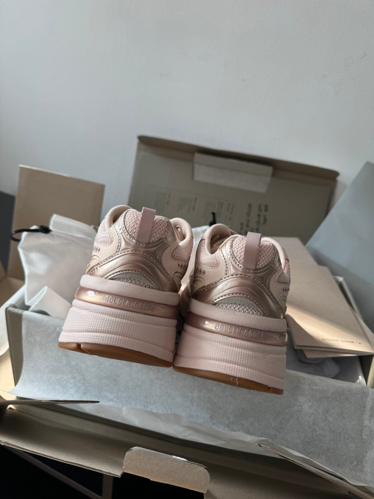 ⁦حذاء Golden Goose Lightstar⁩ - الصورة ⁦5⁩