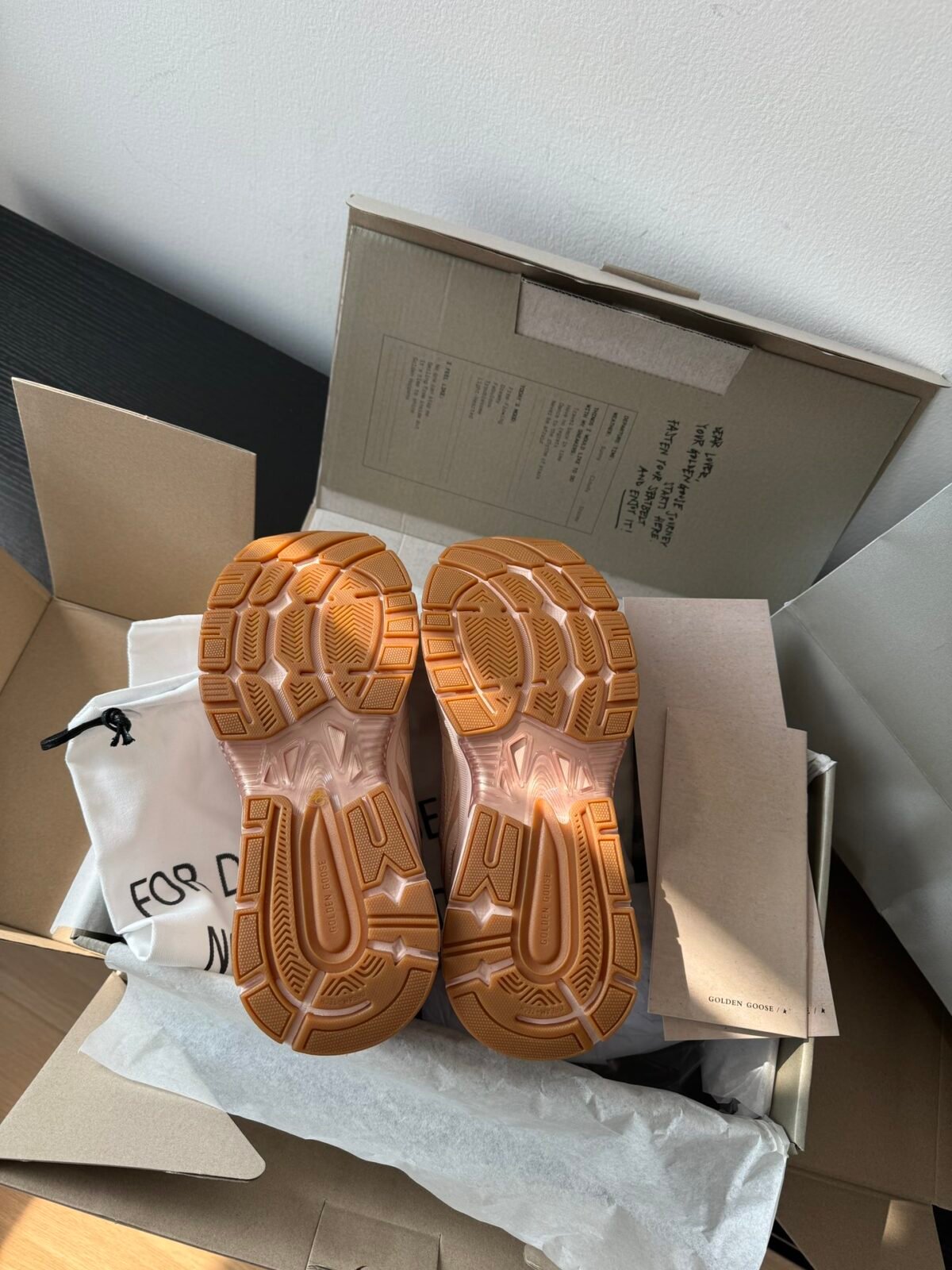 ⁦حذاء Golden Goose Lightstar⁩ - الصورة ⁦7⁩