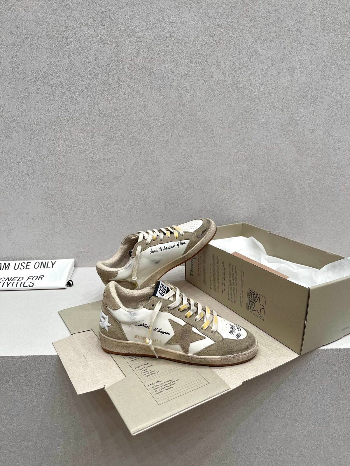 ⁦حذاء Golden Goose Ball Star⁩ - الصورة ⁦3⁩