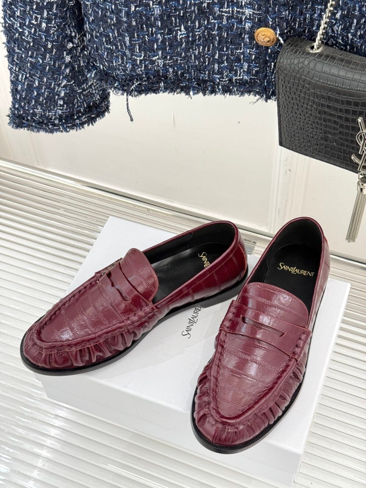 ⁦حذاء لوفر (Loafers) من Saint Laurent⁩ - الصورة ⁦2⁩