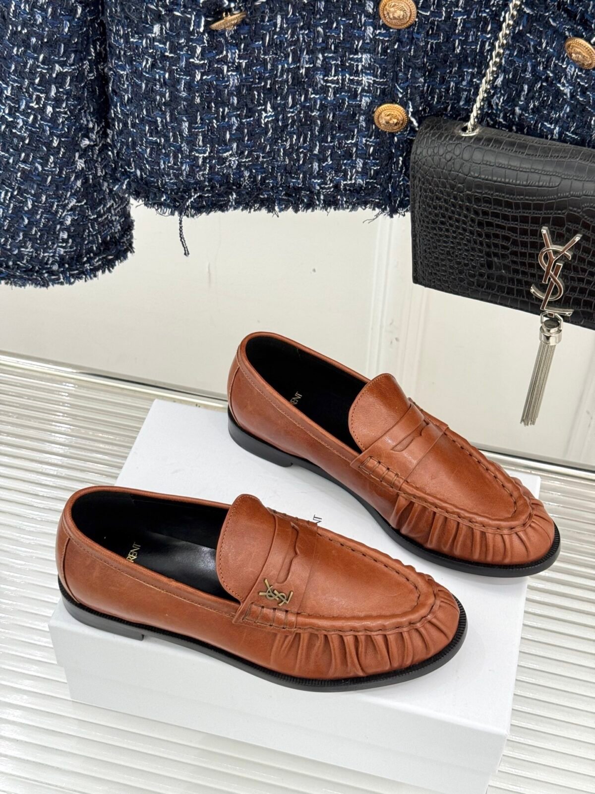 ⁦حذاء لوفر (Loafers) من Saint Laurent⁩ - الصورة ⁦2⁩