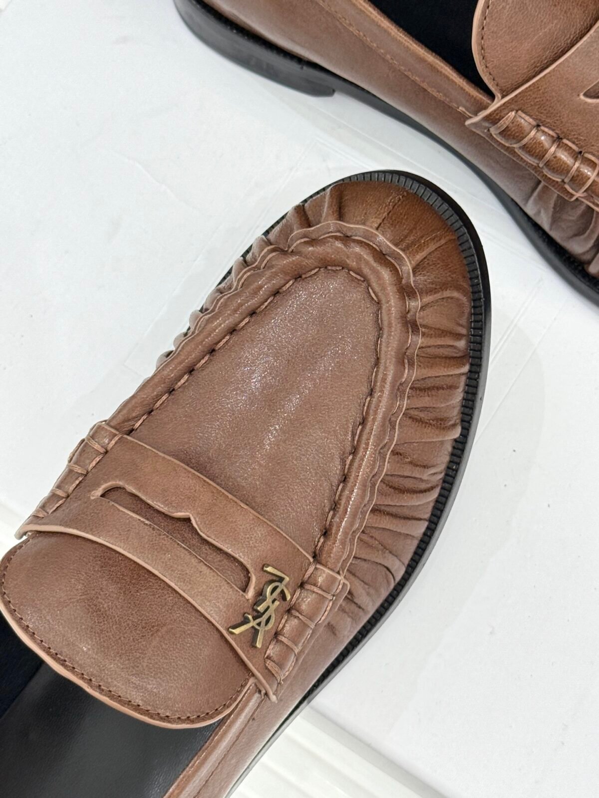 ⁦حذاء لوفر (Loafers) من Saint Laurent.⁩ - الصورة ⁦7⁩