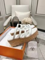 ⁦صندل Hermès بكعب ويدج⁩ - الصورة ⁦6⁩