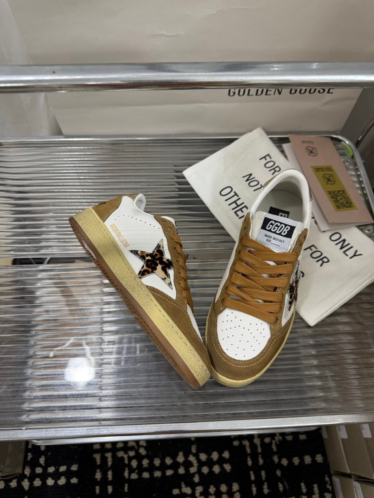 ⁦حذاء Golden Goose Ballstar⁩ - الصورة ⁦5⁩