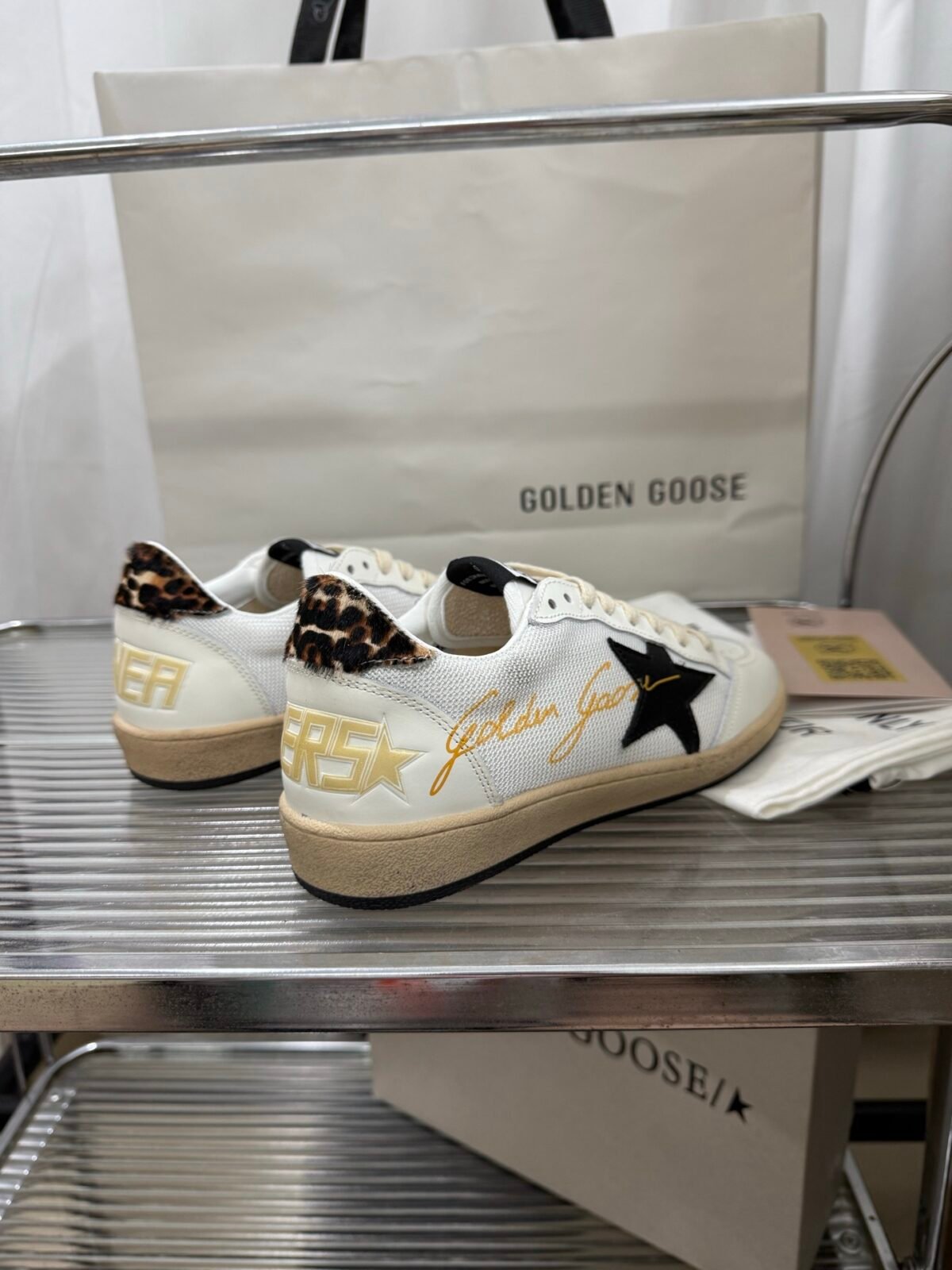 ⁦حذاء Golden Goose Ballstar⁩ - الصورة ⁦6⁩