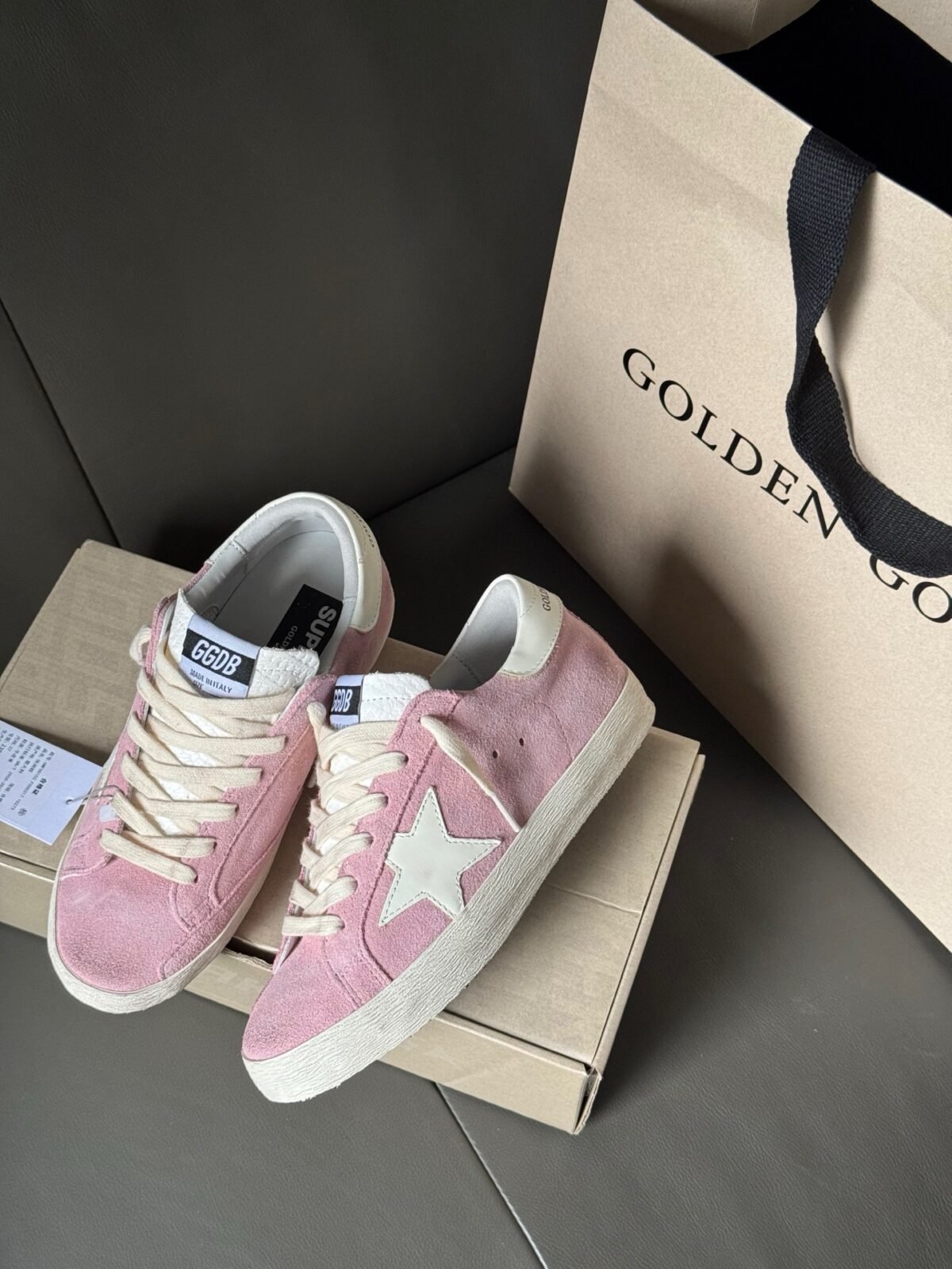 ⁦حذاء Golden Goose Superstar⁩ - الصورة ⁦4⁩