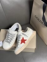 ⁦حذاء Golden Goose Superstar⁩ - الصورة ⁦4⁩