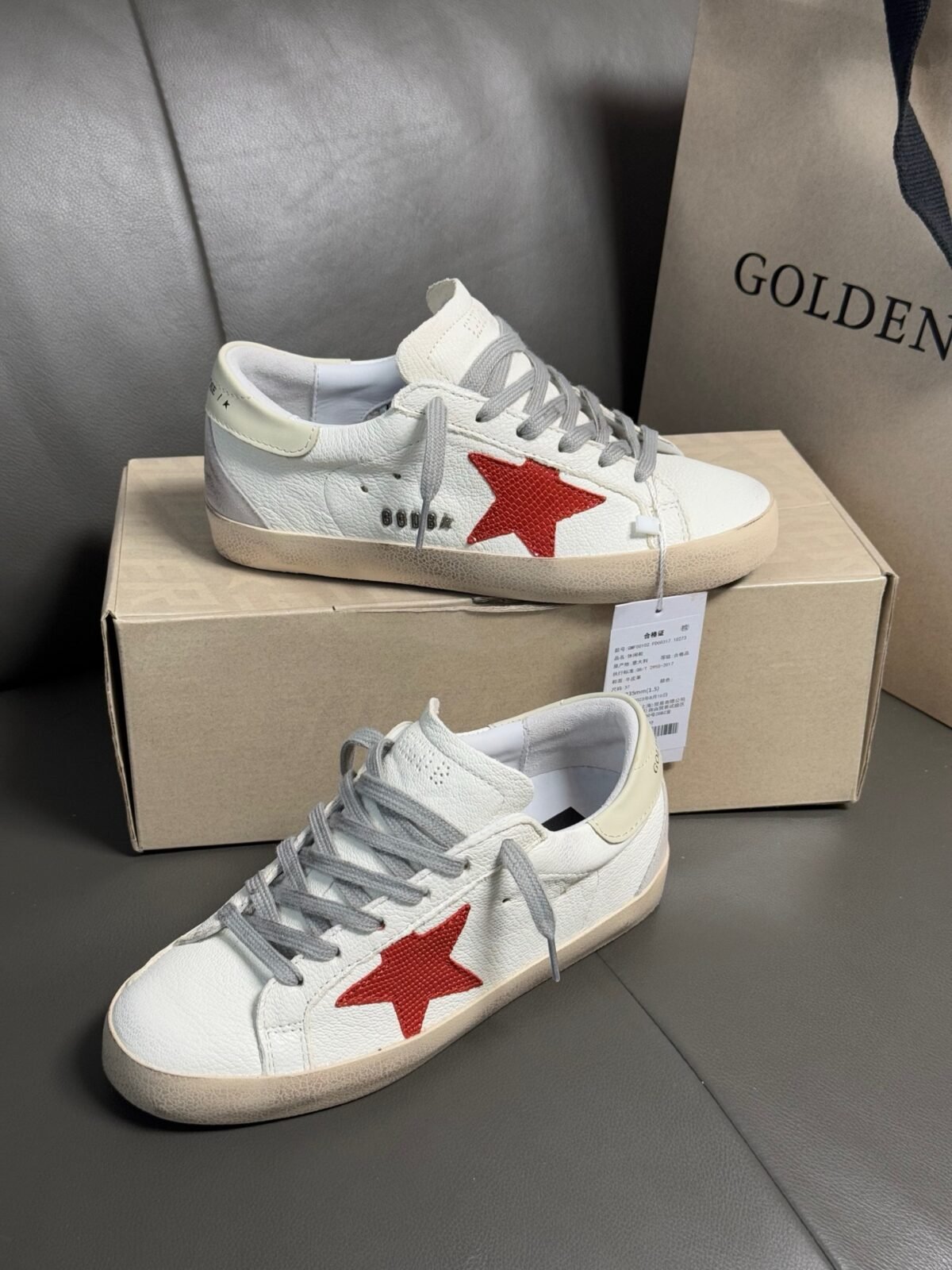⁦حذاء Golden Goose Superstar⁩ - الصورة ⁦1⁩
