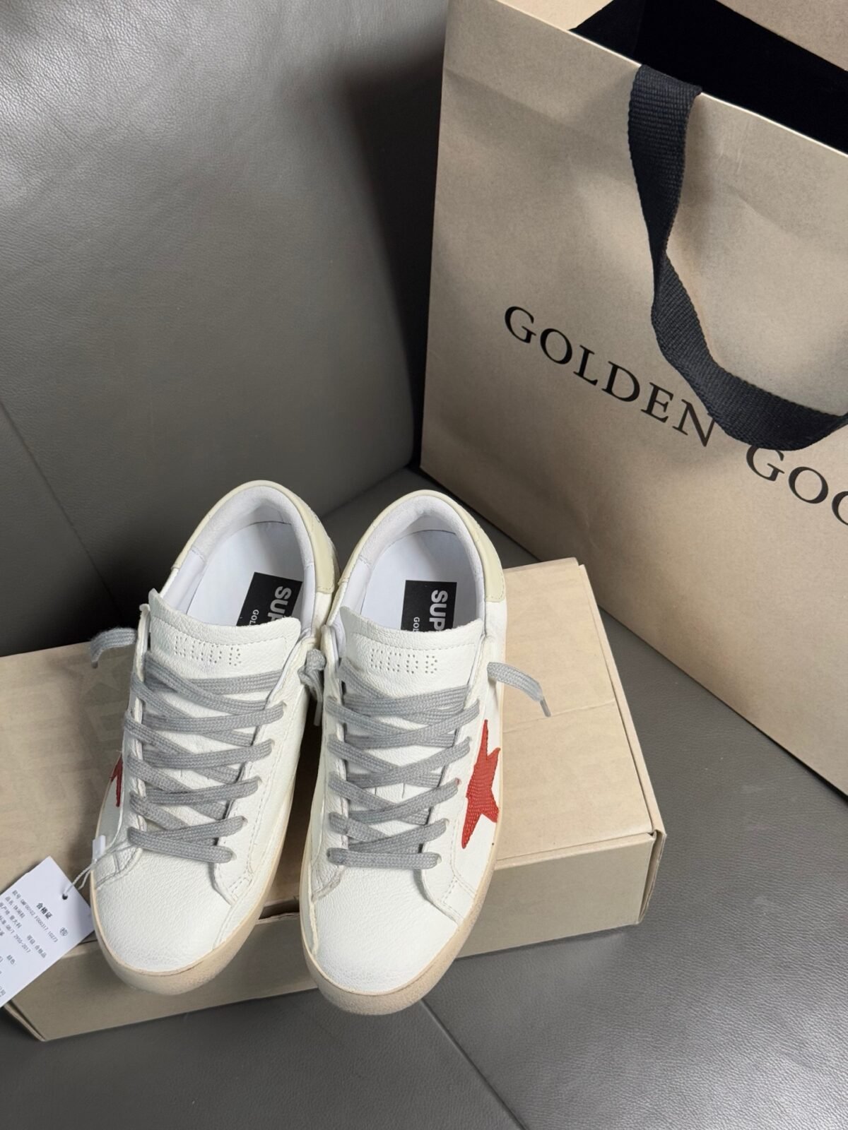 ⁦حذاء Golden Goose Superstar⁩ - الصورة ⁦5⁩