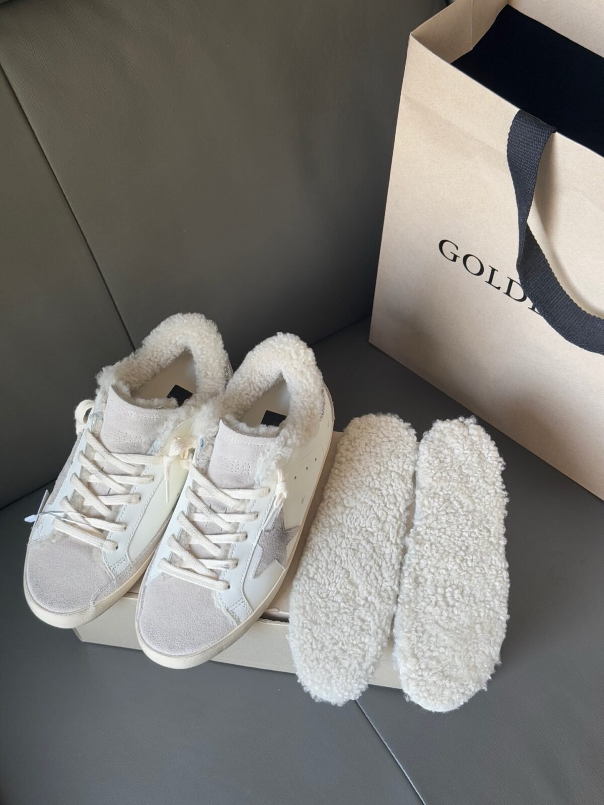 ⁦حذاء Golden Goose Superstar⁩ - الصورة ⁦2⁩